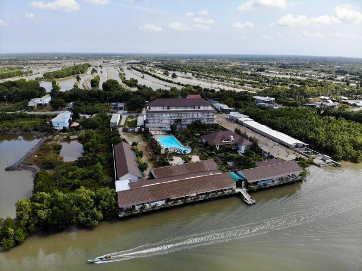 Ozon Hotel Nam Can Exterior photo